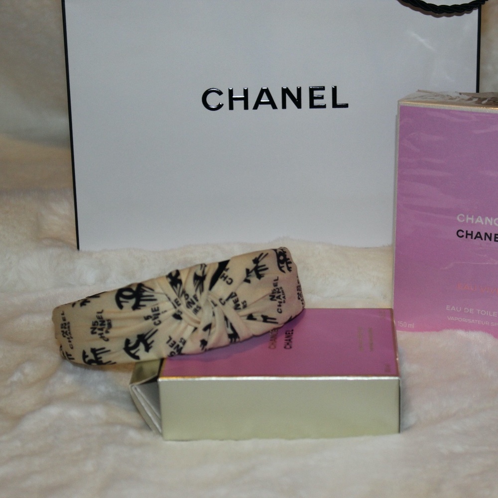 💖Beautiful Headband Beige 🎀